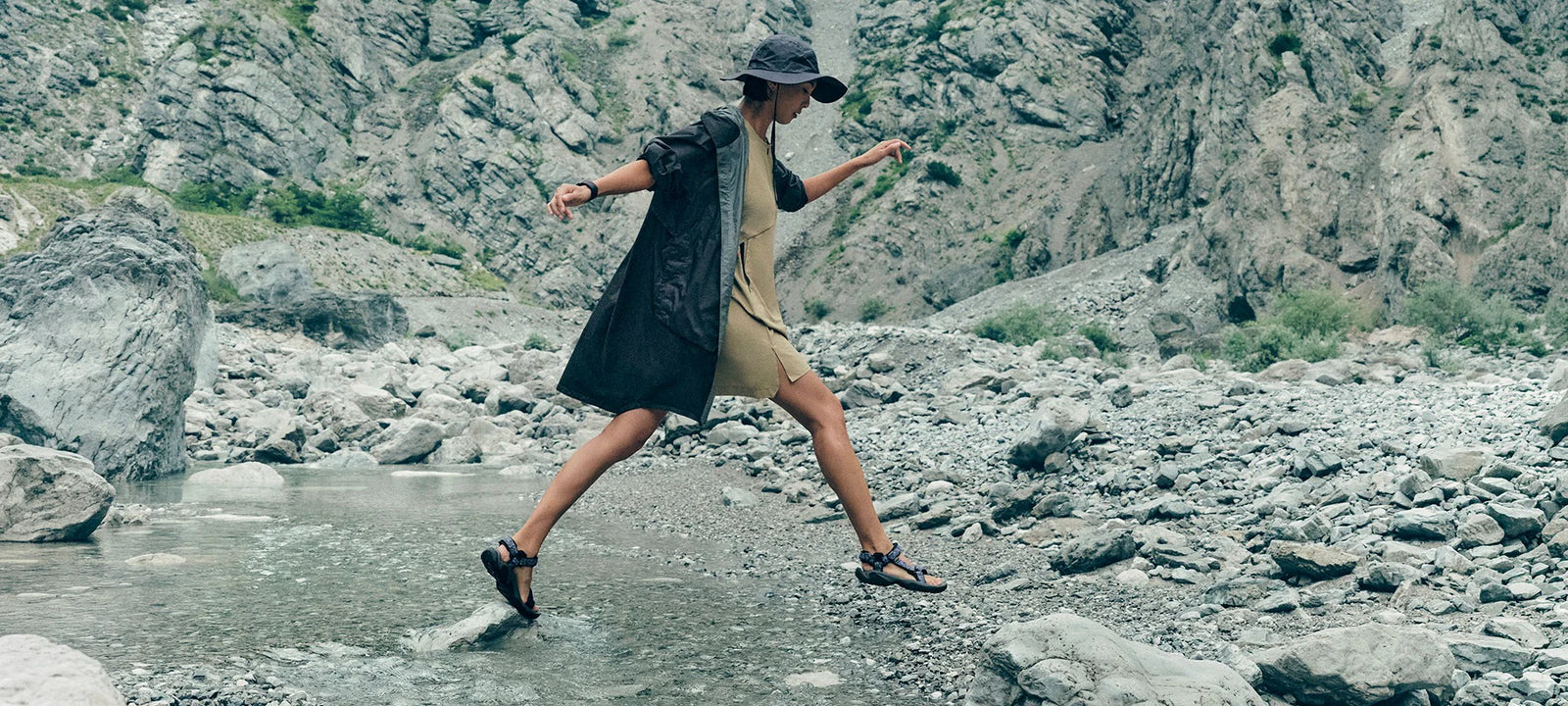 Look Versante Woman Travel